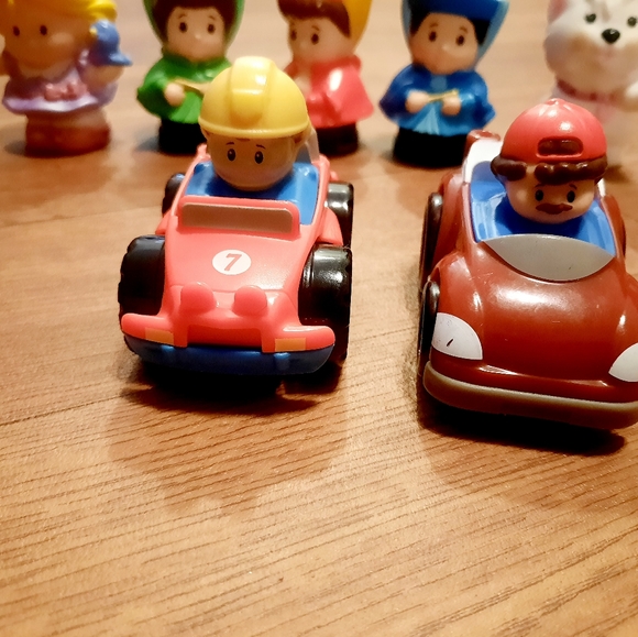 SOLD Little People Figures, 21 - Picture 8 of 12